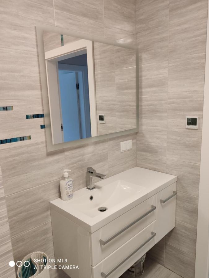Apartament Szafir W Budynku Basenowym Morska Klifowa Rewal Eksteriør bilde